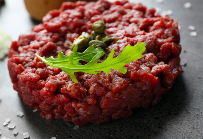 " Battuto " tartare (160g prepare' au Couteau) all'Italienne de Noble Boeuf Piemontese