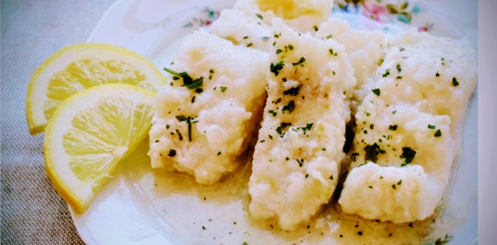 Cœur de Filet de Baccala' (250g dorsale) nappe' d'onctueuse sauce au Citron