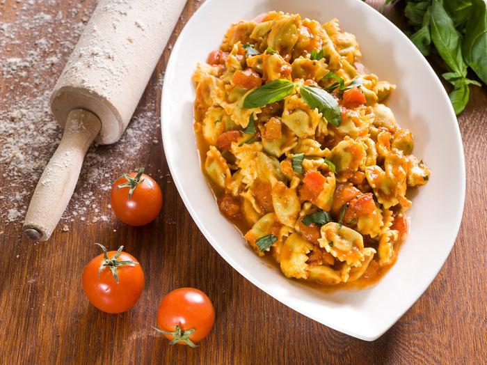 Ravioli del Plin, farci avec Bœuf, Épinards, Parmigiano, en sauce Tomate&Basilique