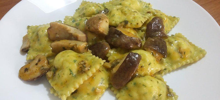 Ravioli farcie à la Borragine Bourrache, sauce au Porcini Cèpes