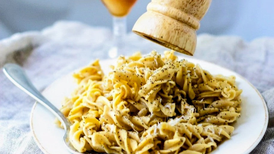 Fusilli Artisanales en sauce Cacio & Pepe (100% végétarien)